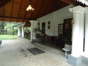 Sanctuary Lodge