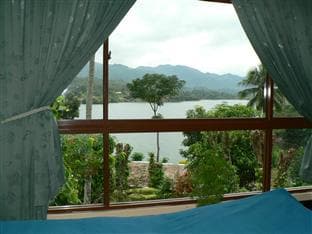 Oruthota Chalets