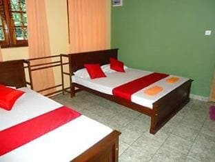 Nilmini Holiday Resort