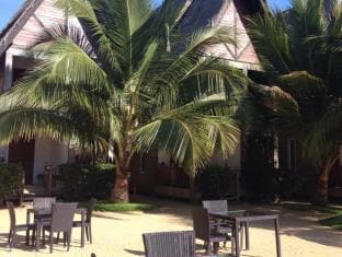 Maalu Maalu Resort & Spas