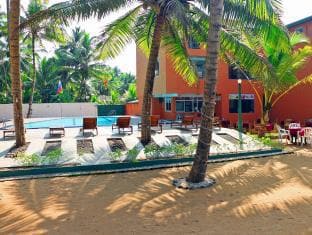 OYO 246 Roy Villa Beach Hotel