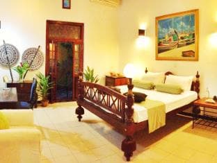 Villa Capers