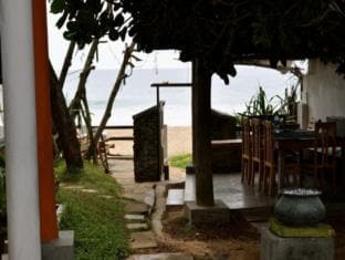 Catamaran Beach Hotel