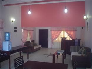 Hotel Hillview