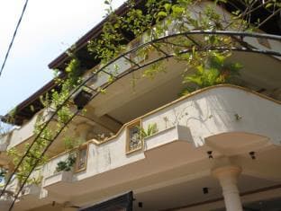 Manidi Villa
