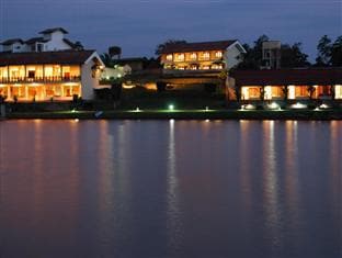 Kalla Bongo Lake Resort