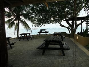 Reef Edge Guest House