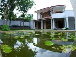 Clove Villa