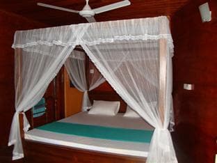 Sea Breeze Lodge