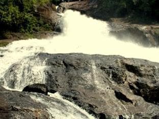 Bopath Falls Rock Chalets