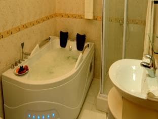 Hotel Avian Breeze