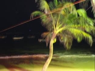 Mamas Coral Beach Hotel & Restaurant