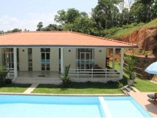 Beach Grove Villas