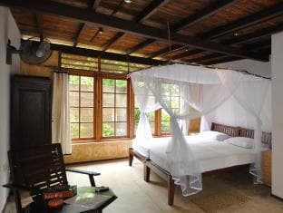 Dunes Unawatuna Hotel
