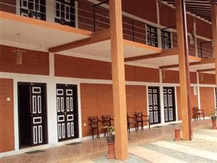 Singha Lena Hotel
