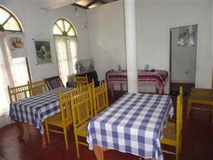 Lak Nilla Guest House