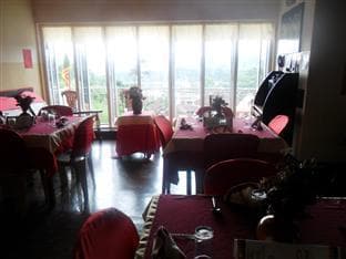 Hotel Amaara Lake