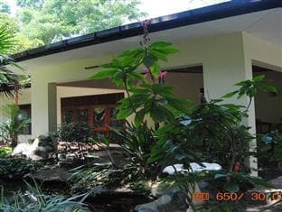 Achintha Villa