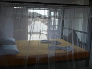 Pink Elephant Apartment & Restaurant