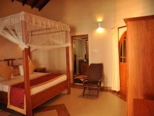 Warahena Beach Hotel