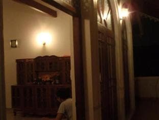 Colombo Airport Hostel @ Negombo Beach
