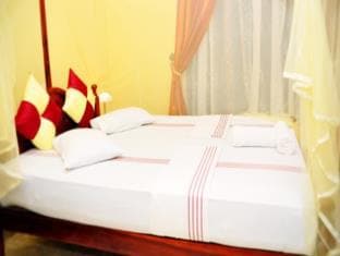 La Safari Inn
