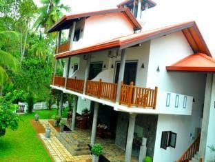 Canal Villa