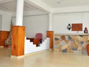 Lanka Beach Hotel
