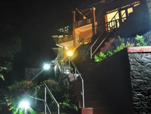 Sky Green Resort