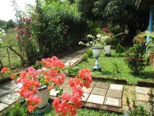 Village Garden Inn