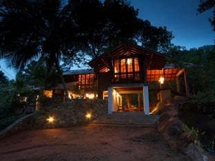 Bandura Kalawana Hotel