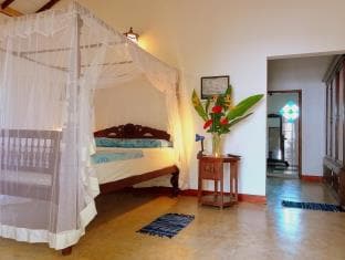 French Lotus Unawatuna Guest House