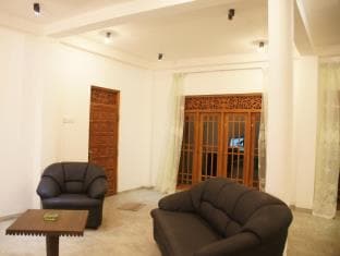 Srimalis Residence