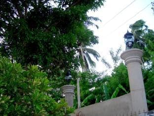 Bandhusena House and Apartment