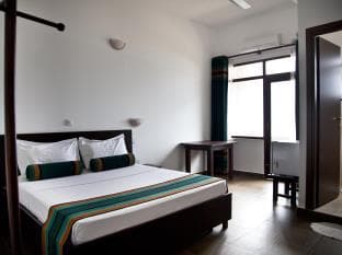 Bay Vista Hotel