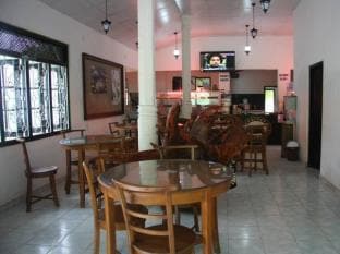 Deniyaya National Motel