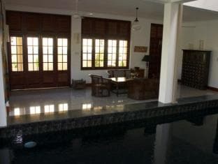 Mount Lavinia House