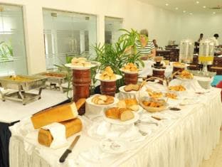Catamaran Beach Hotel Negombo