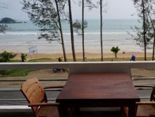 Happy Bay Guest House and Restaurant