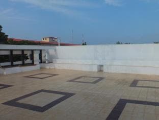 Subhas Tourist Hotel