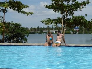 Riviera Resort