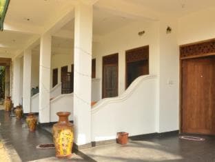 Daffodil Holiday Resort