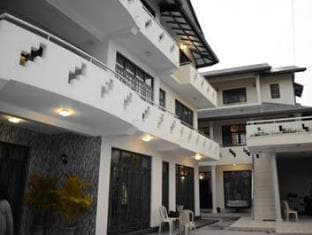 Lake View Hotel