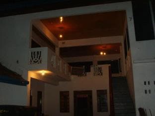 Buddes Beach Restaurant and Guest House