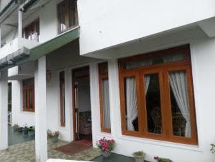 Lake Green Holiday Resort