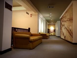 Kandy City Hotel by Earl's